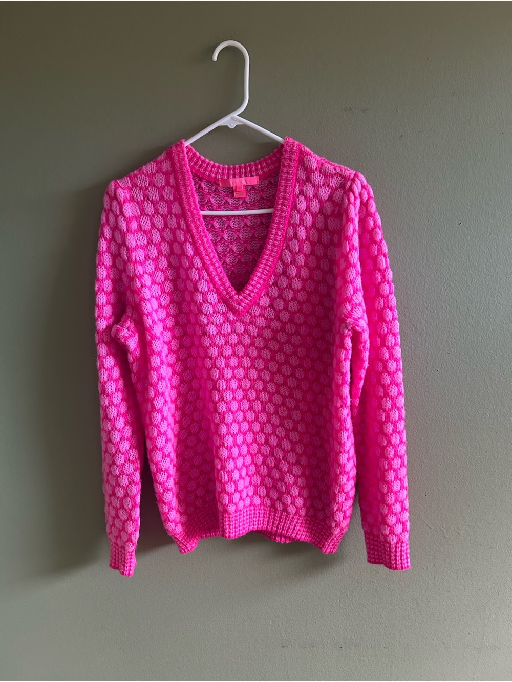 Lilly Pulitzer Hot Pink Textured V-Neck Long Sleeve Sweater Sz L